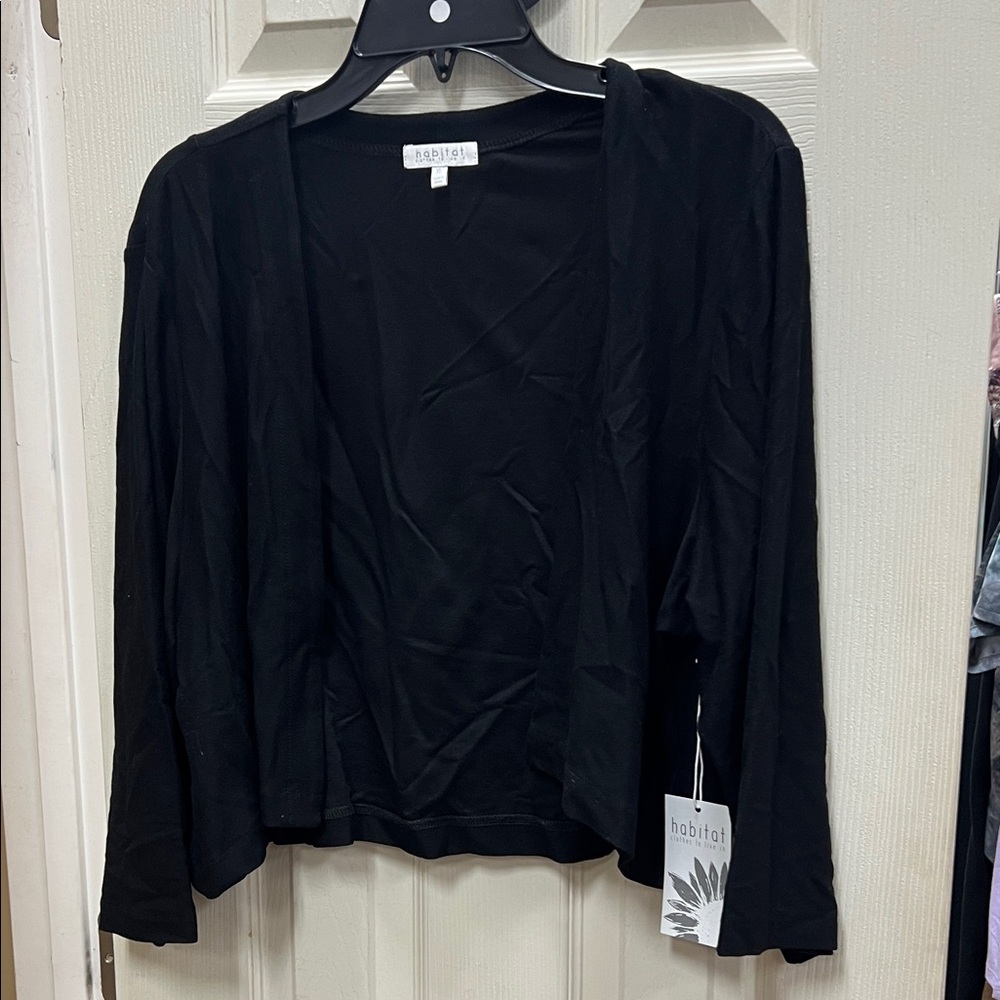 HABITAT | Black crepe 3/4 sleeve shorter length shrug/cardigam
